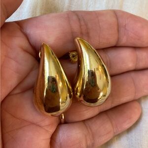 Organic Water Drop Designed Vintage Pierced Earring Gold Tone